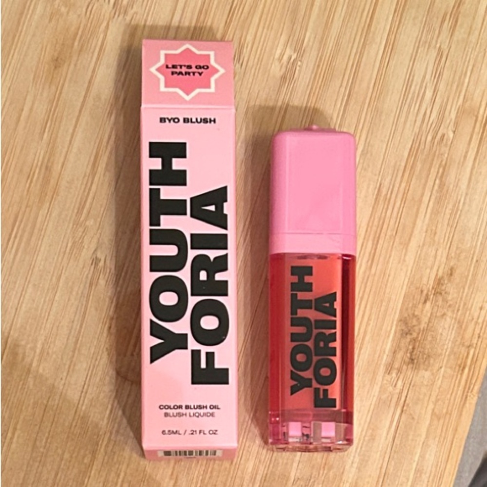 Youth Foria BYO Color Blush Oil in “Let’s Go Party.” NIB. Taken out for pics.